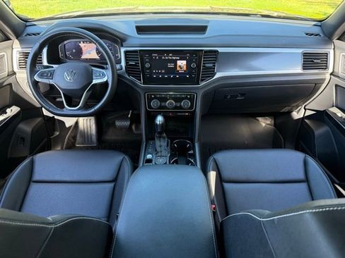 Used 2021 Volkswagen Atlas Cross Sport SEL image 20