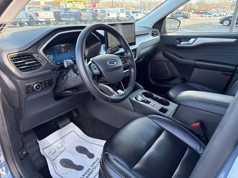 Used 2024 Ford Escape Platinum image 18