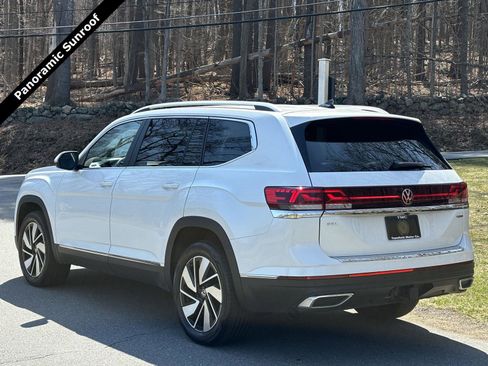 Used 2024 Volkswagen Atlas SEL image 4