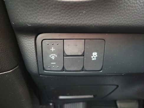 Used 2018 Kia Soul image 24