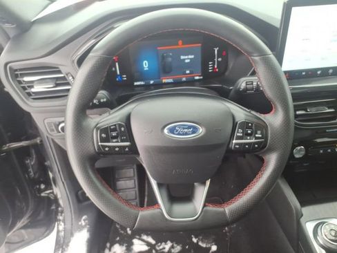Certified 2023 Ford Escape ST-Line w/ Tech Pack #1 image 18