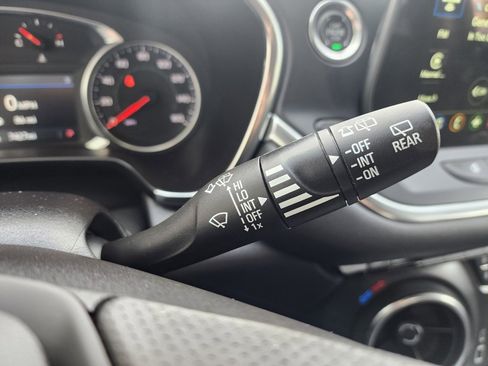 Used 2025 Chevrolet Blazer LT w/ Convenience Package image 33