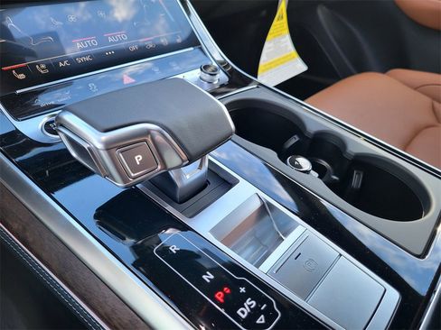 New 2026 Audi Q8 Prestige image 18