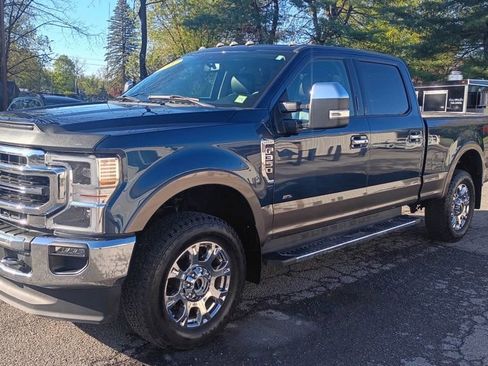 Used 2020 Ford F350 Lariat w/ Lariat Ultimate Package AWD/4WD image 3