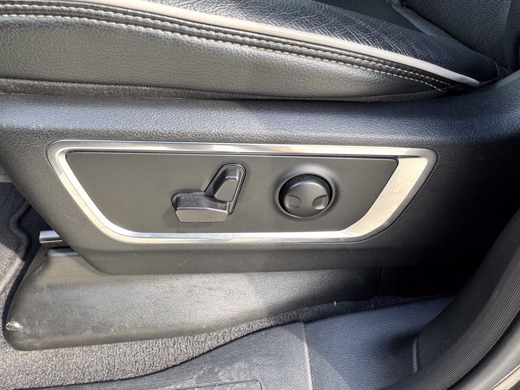Used 2026 RAM 1500 Laramie AWD/4WD image 45