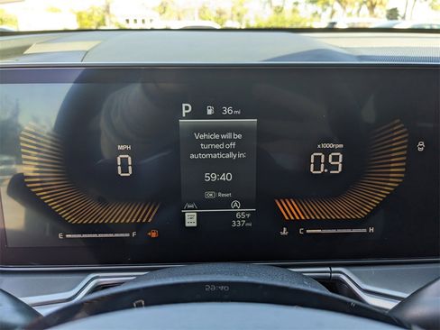 Certified 2025 Kia Sorento LX image 34