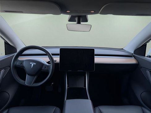 Used 2020 Tesla Model Y Performance image 15