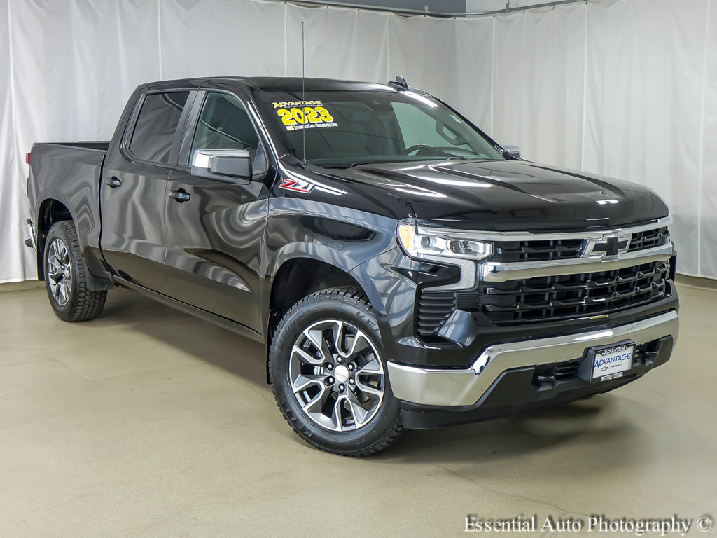 Used 2023 Chevrolet Silverado 1500 LT w/ Z71 Off-Road Package AWD/4WD image 2