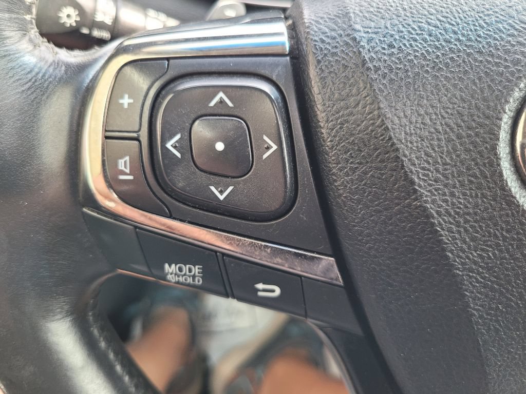 Used 2013 Toyota Avalon Limited FWD image 24