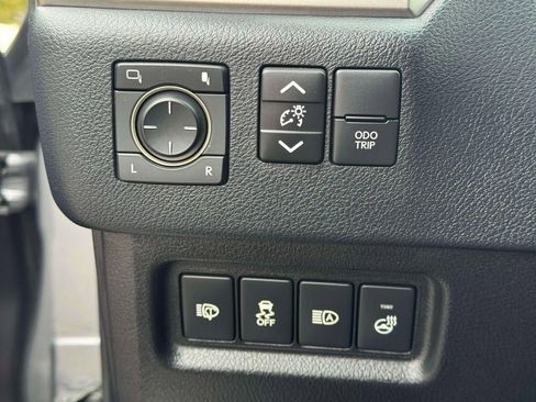 Used 2023 Lexus GX 460 Premium w/ Premium Plus Package image 21