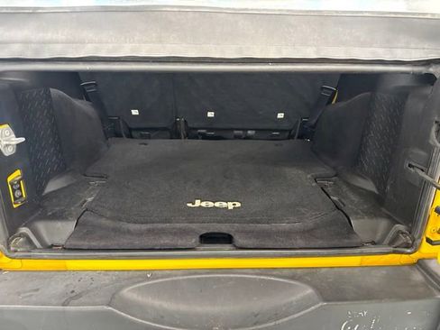 Used 2015 Jeep Wrangler Unlimited Sport AWD/4WD image 11