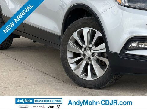 Used 2017 Buick Encore Premium image 10