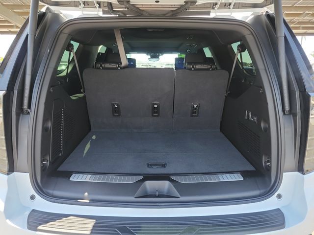 Certified 2026 Chevrolet Suburban High Country AWD/4WD image 28
