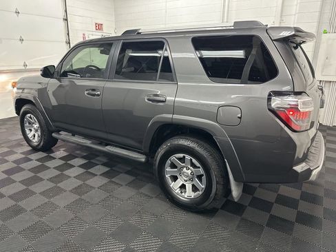 Used 2015 Toyota 4Runner Trail Premium AWD/4WD image 7