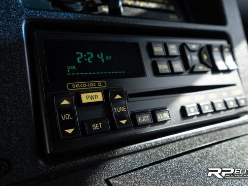 Used 1991 Chevrolet Camaro Z28 image 73