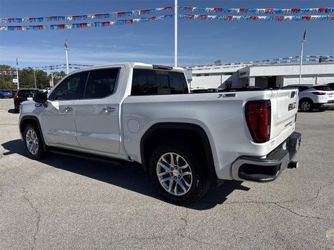 Used 2021 GMC Sierra 1500 SLT image 3
