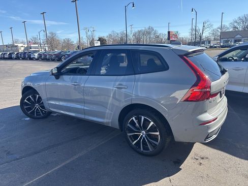 Certified 2025 Volvo XC60 B5 Plus image 5