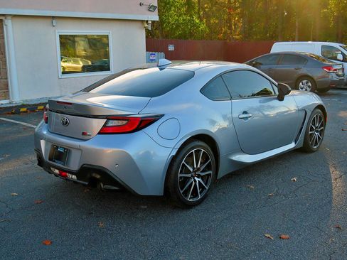 Used 2022 Toyota GR86 RWD image 7