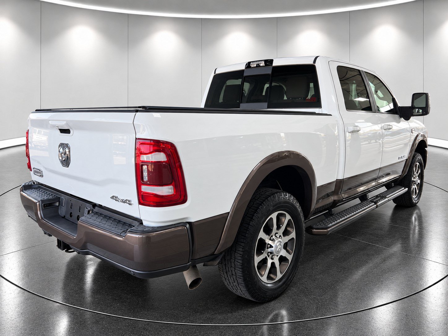 Used 2023 RAM 2500 Limited AWD/4WD image 4