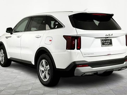 New 2026 Kia Sorento LX FWD image 4