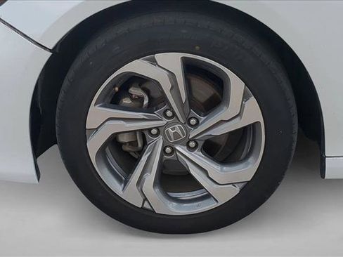 Used 2018 Honda Accord EX-L image 22