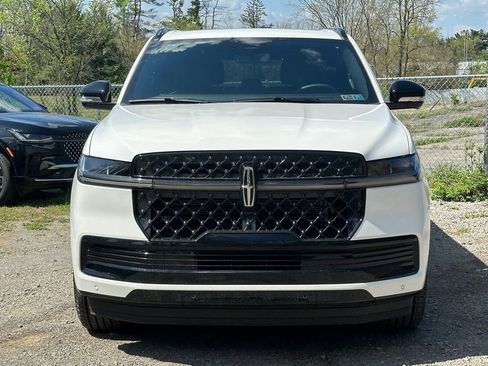 New 2026 Lincoln Navigator L Reserve AWD/4WD image 28