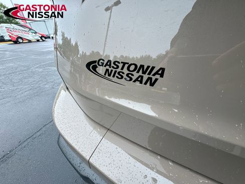 Used 2024 Nissan Rogue SV AWD/4WD image 42