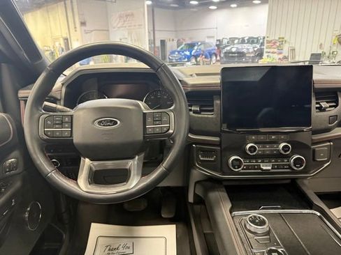 Used 2024 Ford Expedition Max Limited image 4