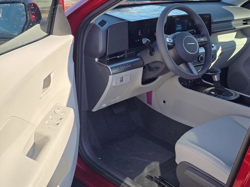 New 2026 Hyundai Kona SE image 9
