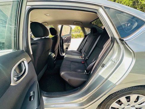 Used 2013 Nissan Sentra S image 16