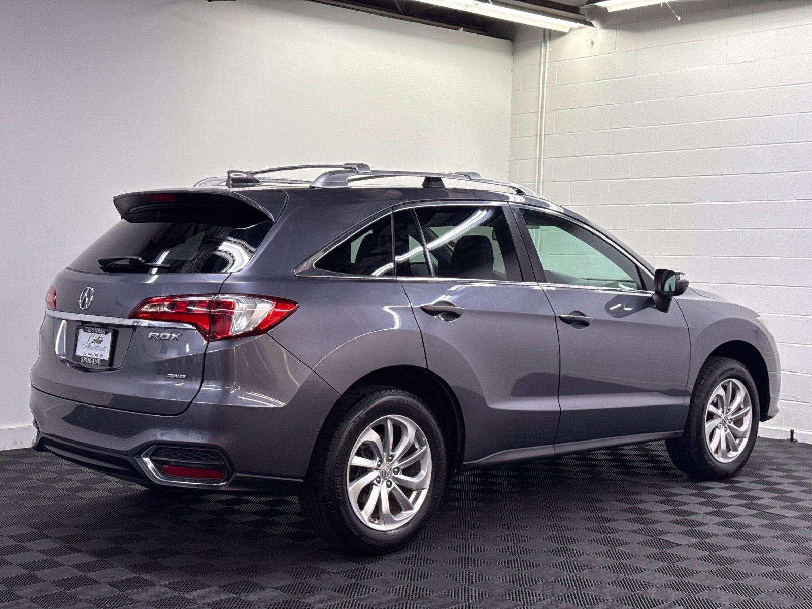Used 2017 Acura RDX w/ Technology Package AWD/4WD image 2