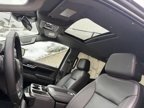 Used 2023 Chevrolet Silverado 1500 LT w/ Leather Package image 16