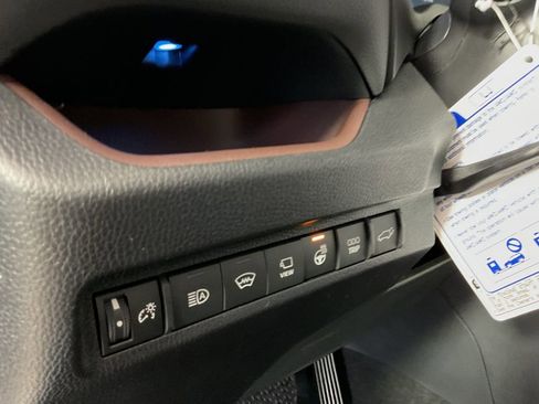 New 2025 Toyota RAV4 Limited image 15