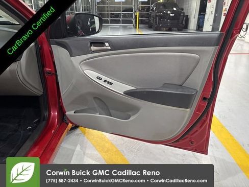 Used 2016 Hyundai Accent SE w/ Option Group 02 FWD image 17