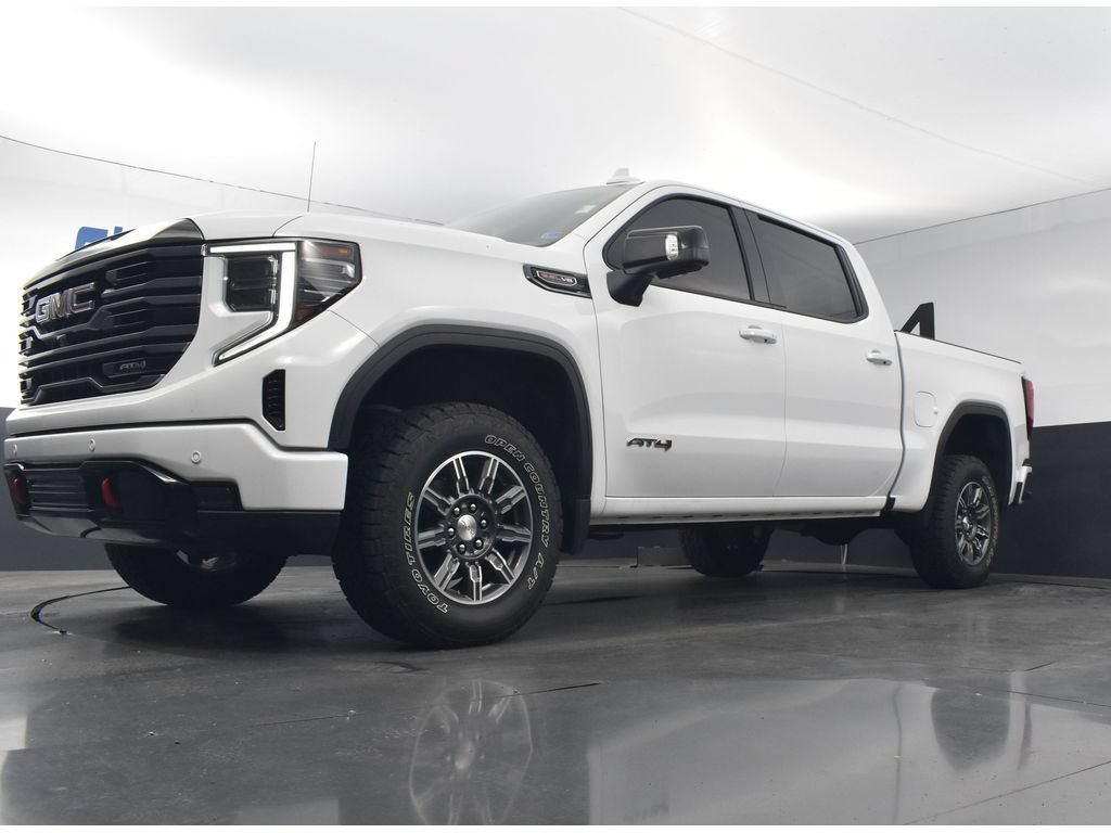 Used 2024 GMC Sierra 1500 AT4 AWD/4WD image 18