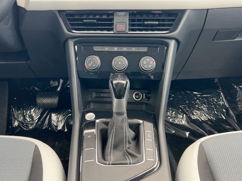 New 2026 Volkswagen Taos S image 18