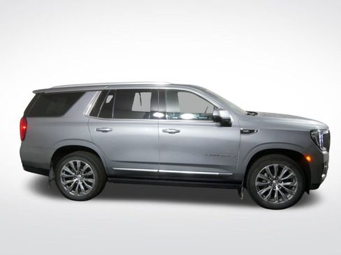 Used 2023 GMC Yukon Denali AWD/4WD image 2