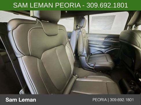 New 2026 Jeep Grand Cherokee L Limited w/ Limited Altitude Package AWD/4WD image 28