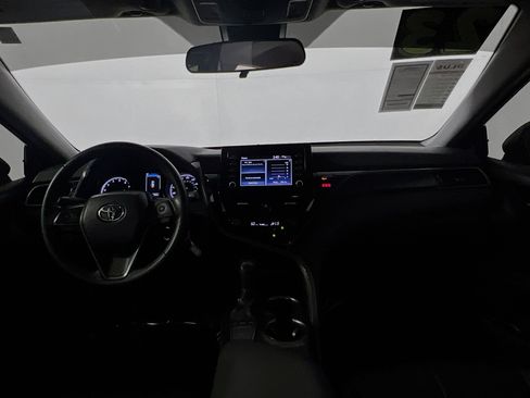 Used 2023 Toyota Camry SE image 29