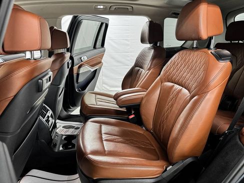Used 2019 BMW X7 xDrive40i w/ Premium Package AWD/4WD image 10