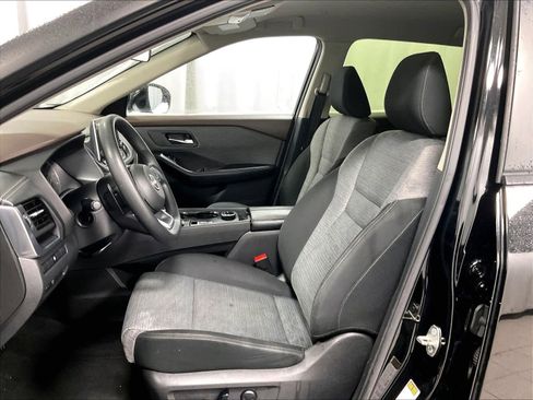 Certified 2023 Nissan Rogue SV image 10