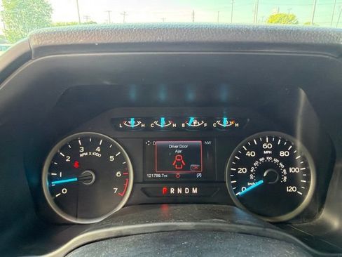Used 2018 Ford F150 XLT w/ Equipment Group 302A Luxury AWD/4WD image 16