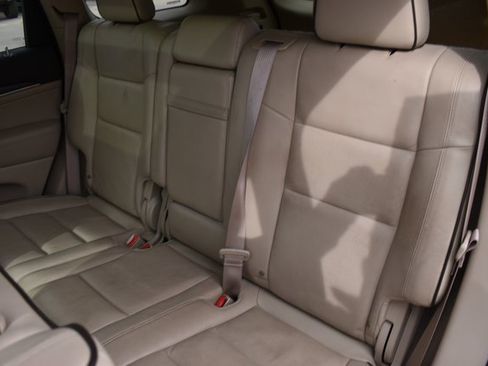 Used 2014 Jeep Grand Cherokee Overland image 21