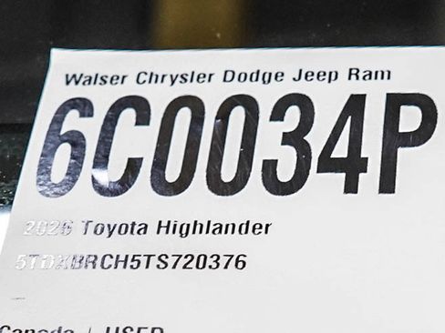 Used 2026 Toyota Highlander Limited AWD/4WD image 34