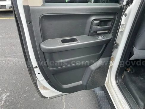 Used 2019 RAM 1500 Tradesman AWD/4WD image 25