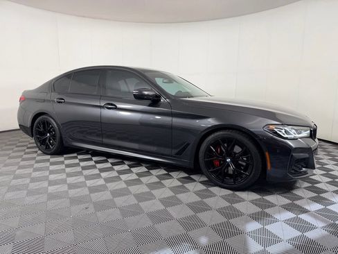 Used 2023 BMW 530i w/ M Sport Package RWD image 3