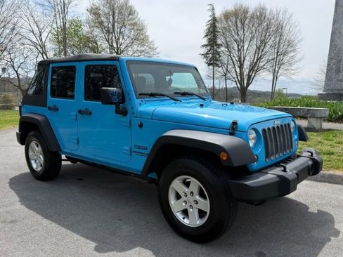 Used 2017 Jeep Wrangler Unlimited Sport w/ Quick Order Package 24S image 3
