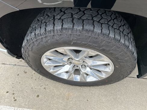 Used 2022 Chevrolet Silverado 1500 LTZ image 30