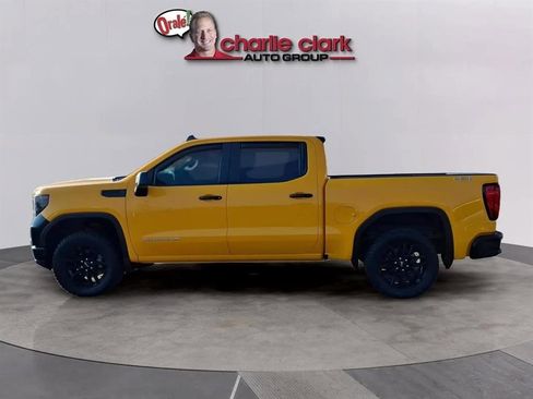 Used 2024 GMC Sierra 1500 Pro w/ Pro Value Package image 2