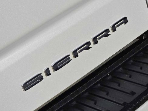 Used 2024 GMC Sierra 1500 Denali Ultimate image 11